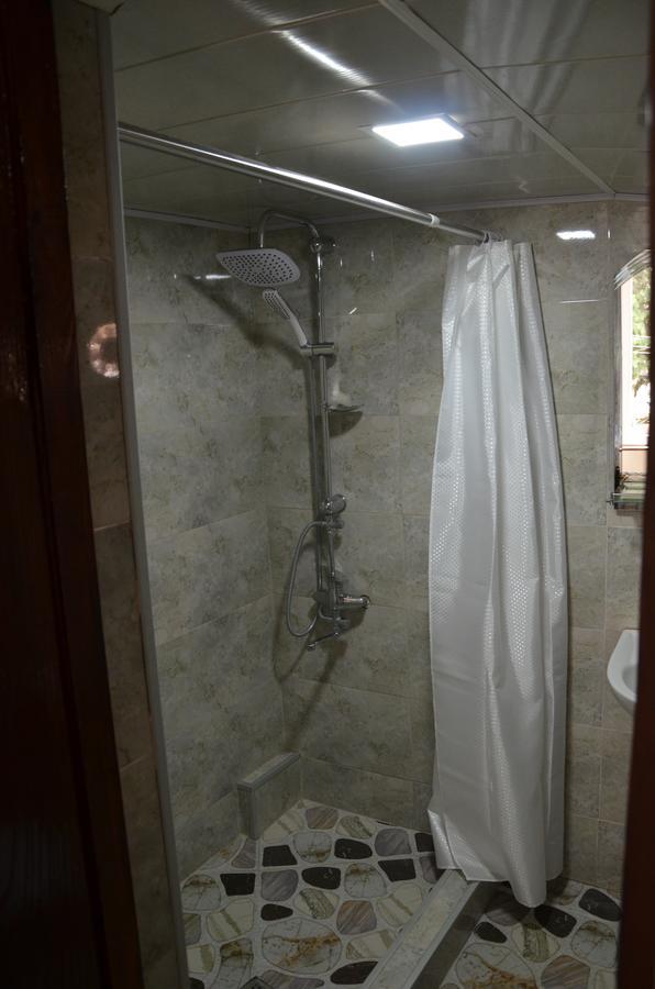 טביליסי Guest House Uta מראה חיצוני תמונה