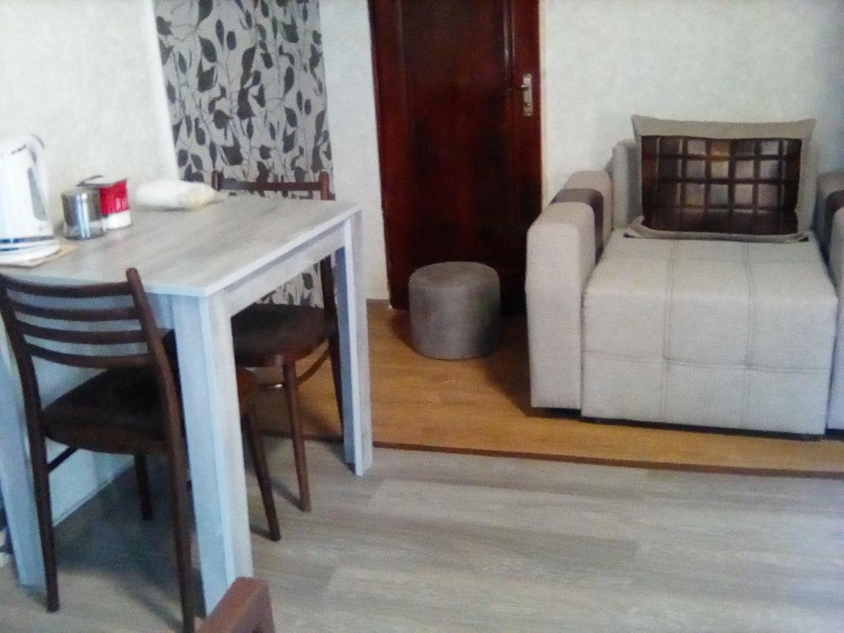 טביליסי Guest House Uta מראה חיצוני תמונה